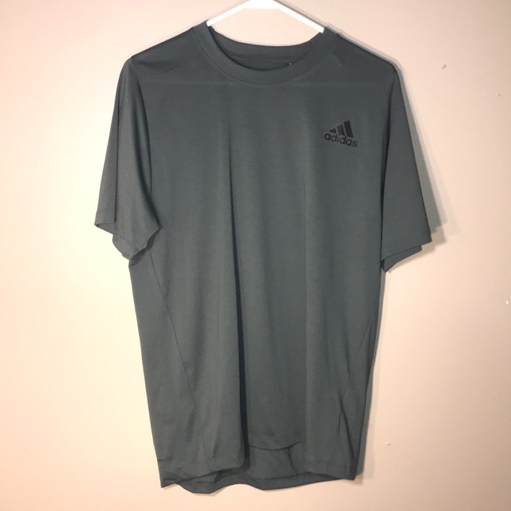 Adidas Freelift T-Shirt Size Medium